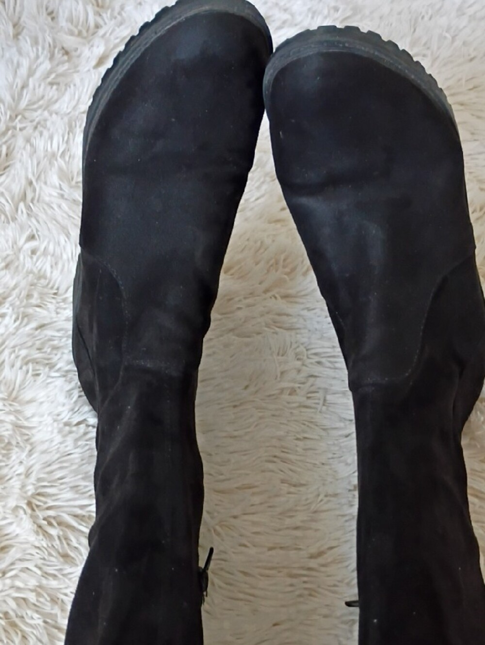 Black Thigh-High Suede Block Heel Boots! - Picture 5 of 8